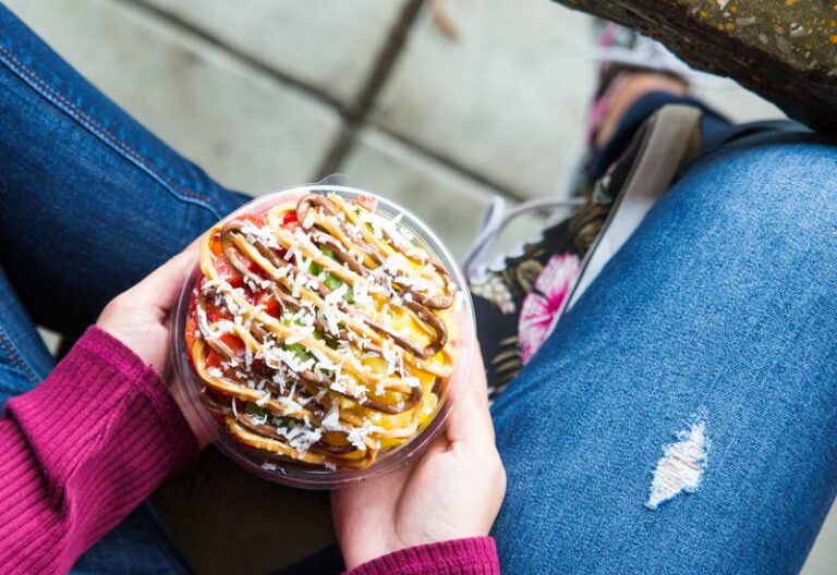 Frutta Bowls Superfoods + Healthy Acai, Pitaya & Kale Bowls