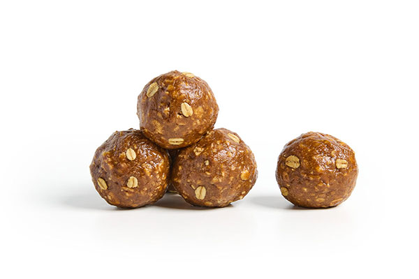5 pumpkin spice protein bites